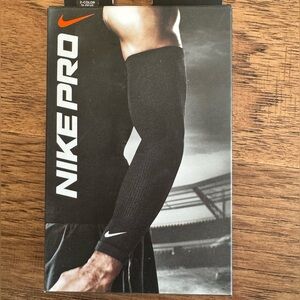 NWT Nike Pro Arm Sleeves